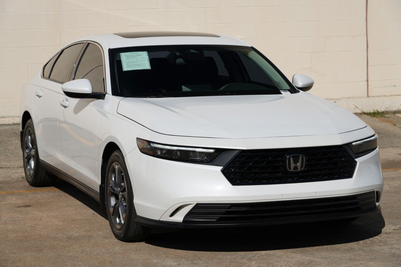 Used 2023 Honda Accord EX image 48