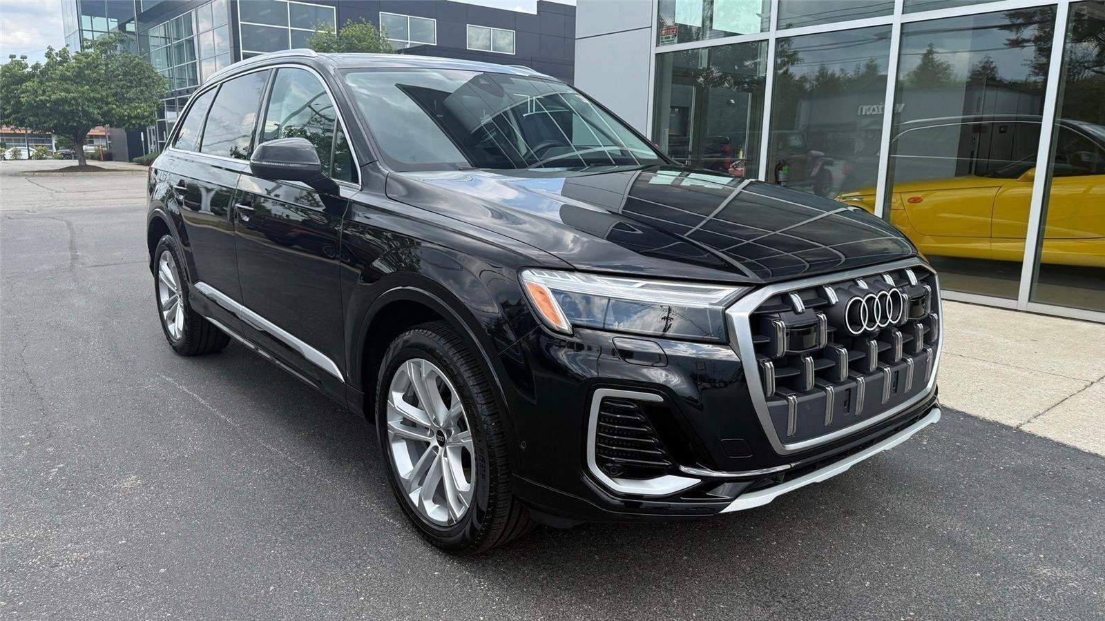 Used 2025 Audi Q7 3.0T Premium Plus AWD/4WD image 10