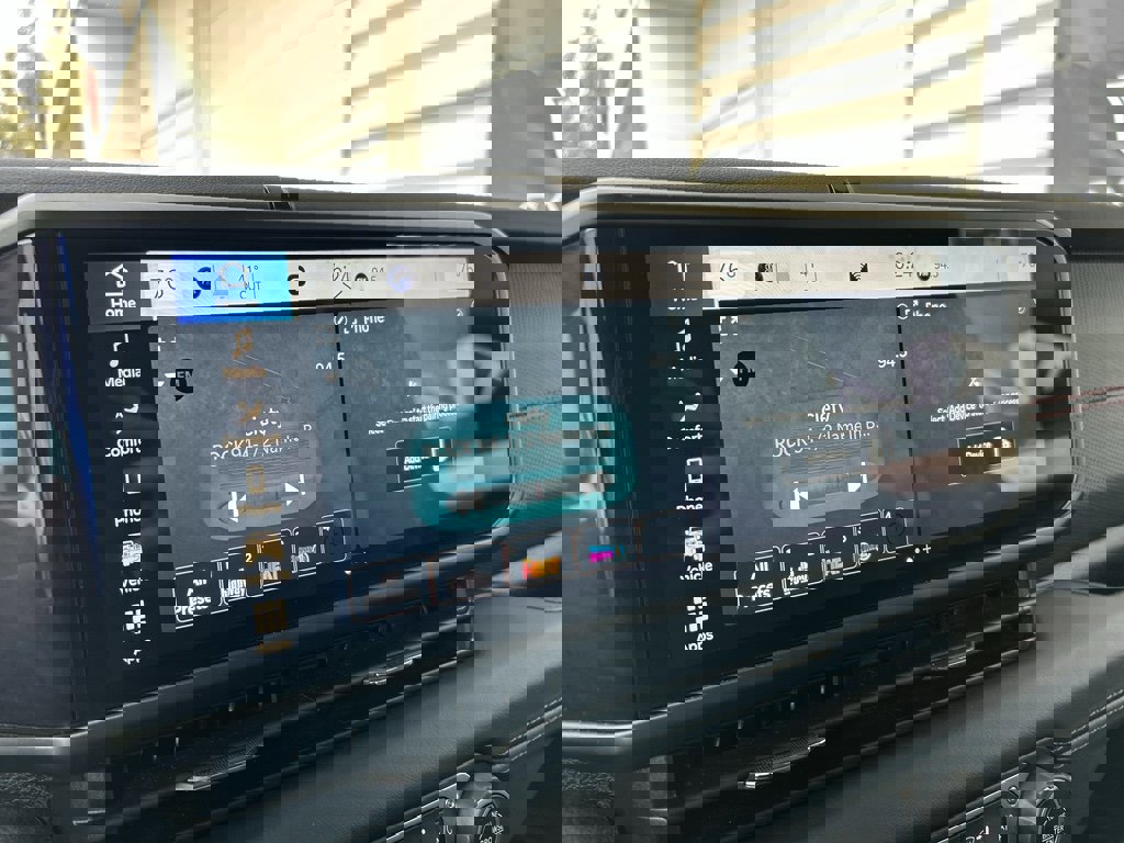 Used 2025 Jeep Wrangler Unlimited Rubicon image 22