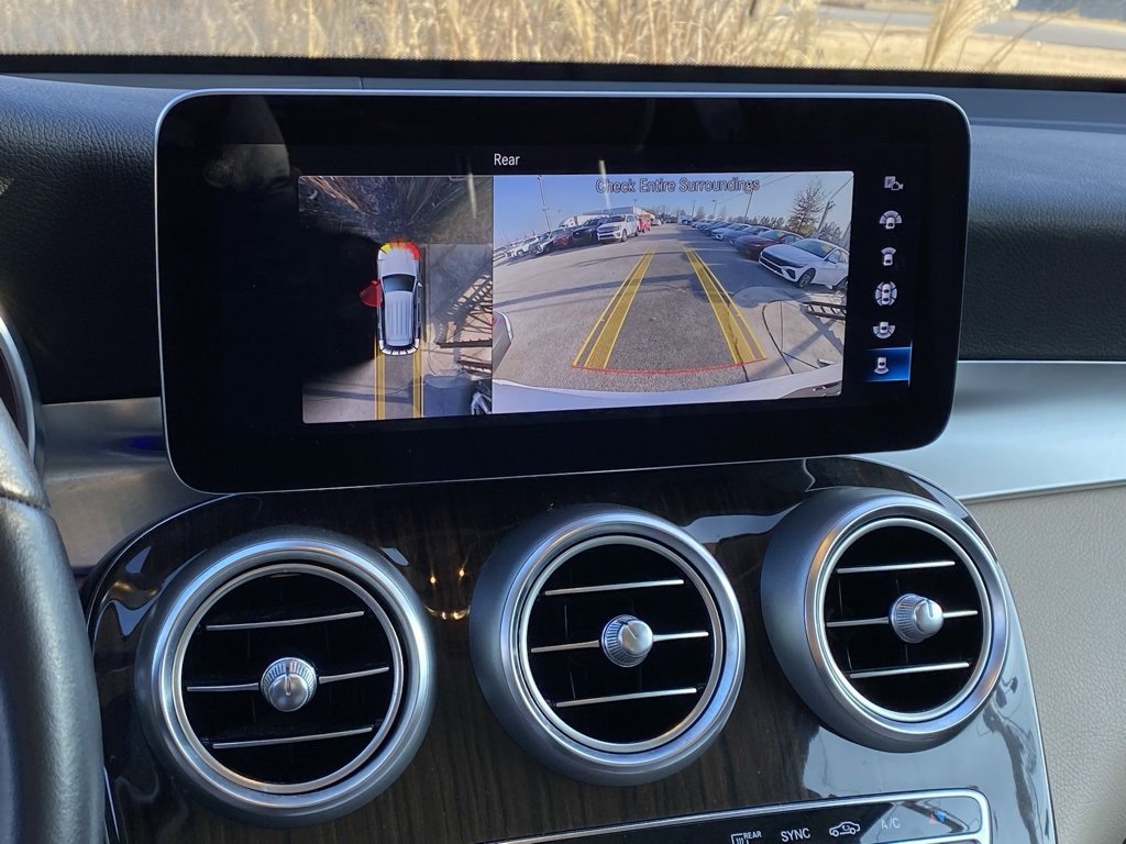 Used 2022 Mercedes-Benz GLC 300 image 17
