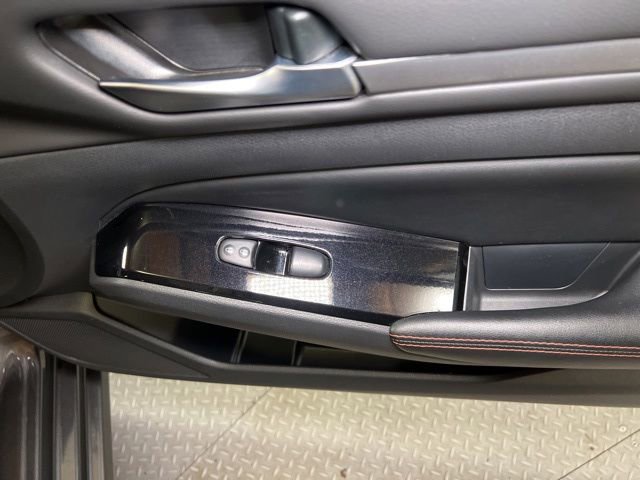 Used 2024 Nissan Altima 2.5 SR image 49