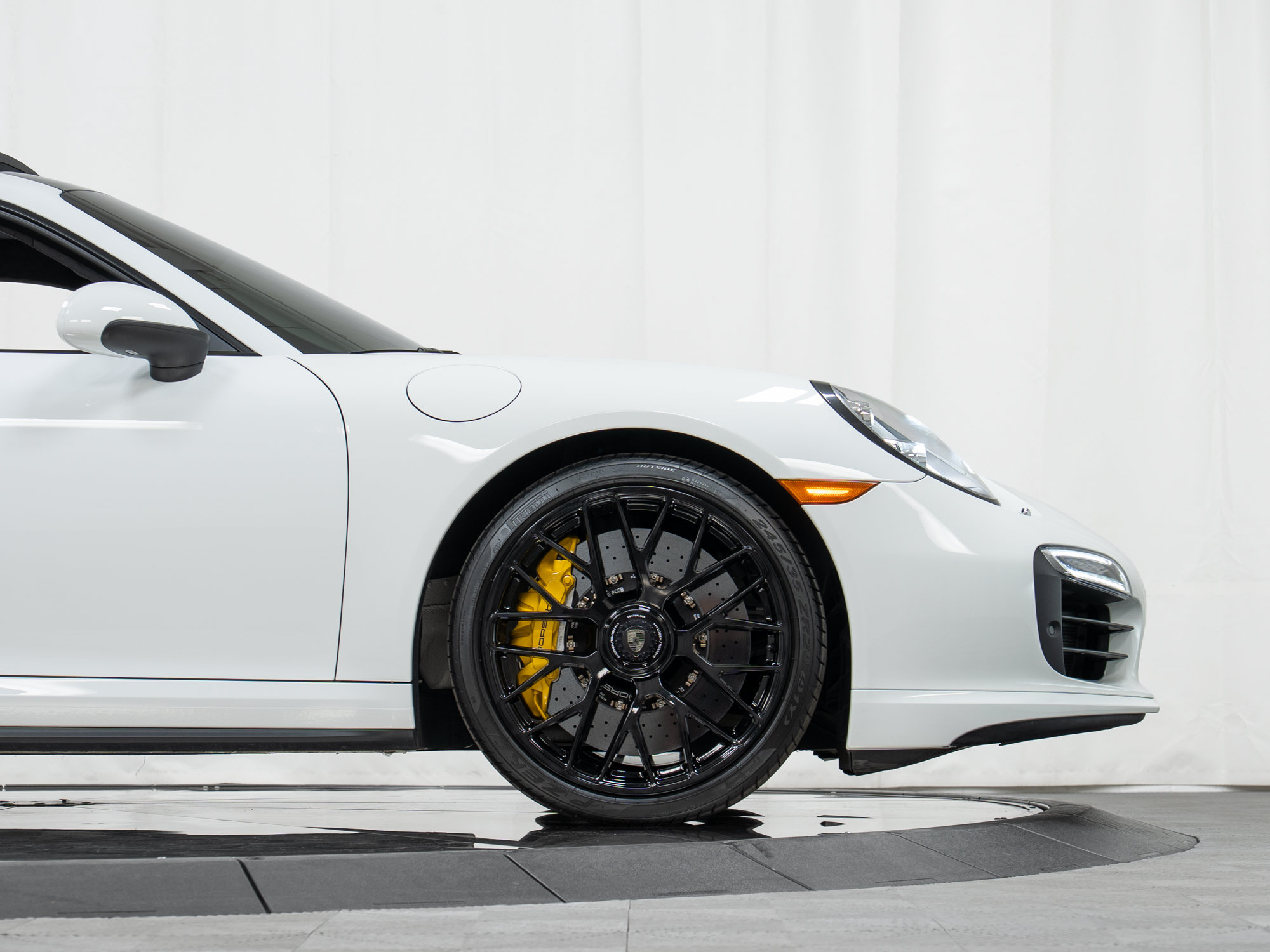 Certified 2014 Porsche 911 Turbo S AWD/4WD image 11