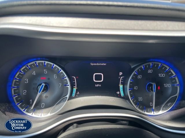 Used 2023 Chrysler Pacifica Touring-L image 29
