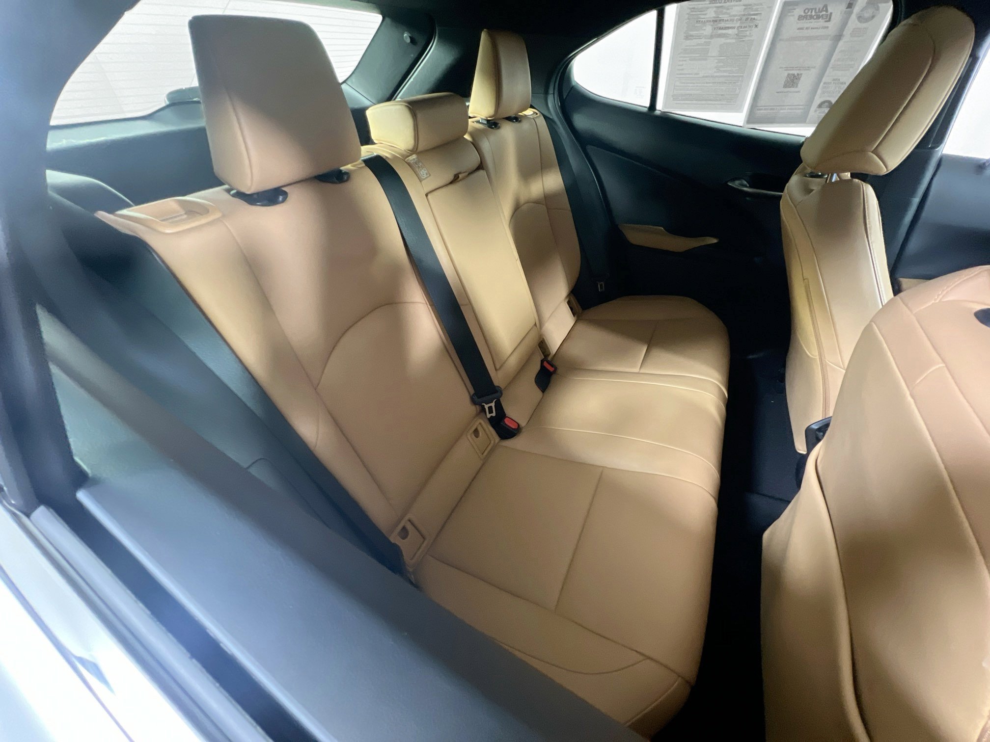 Used 2023 Lexus UX 250h AWD w/ Premium Package image 27