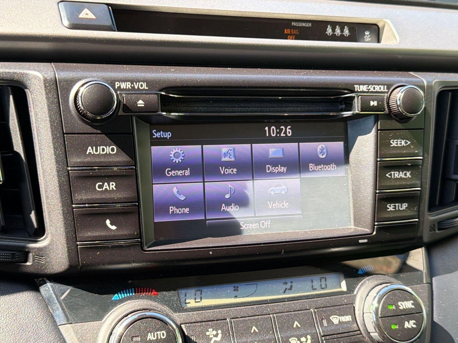 Used 2018 Toyota RAV4 XLE FWD image 18