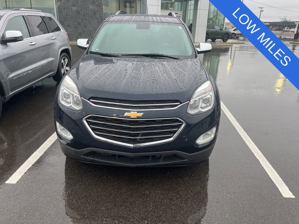 Used 2017 Chevrolet Equinox Premier w/ Enhanced Convenience Package image 2