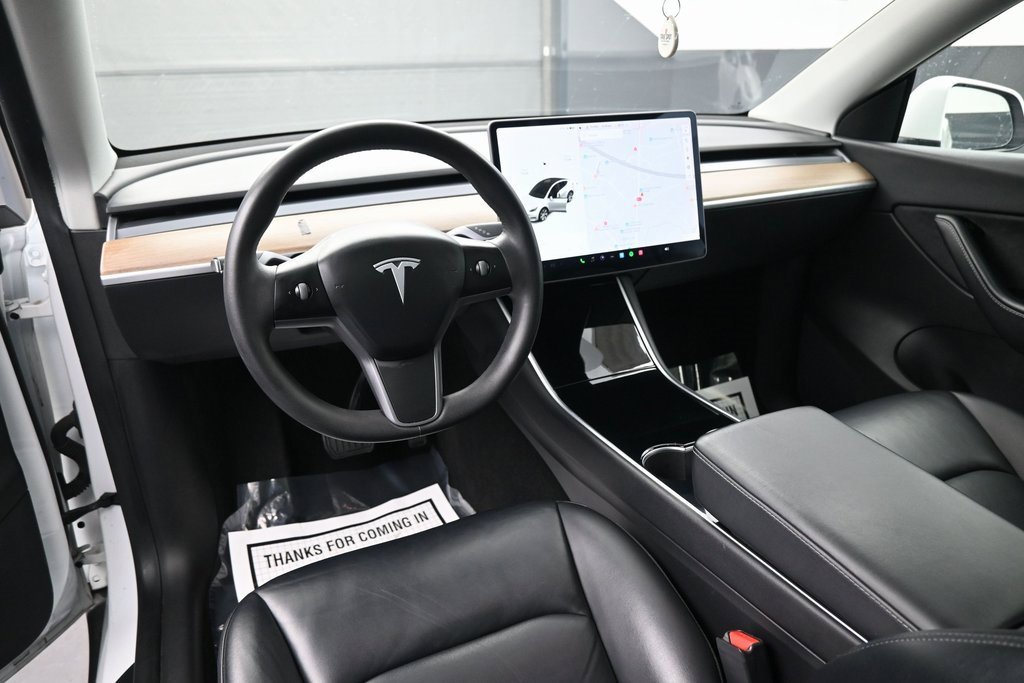 Used 2021 Tesla Model Y Long Range image 10