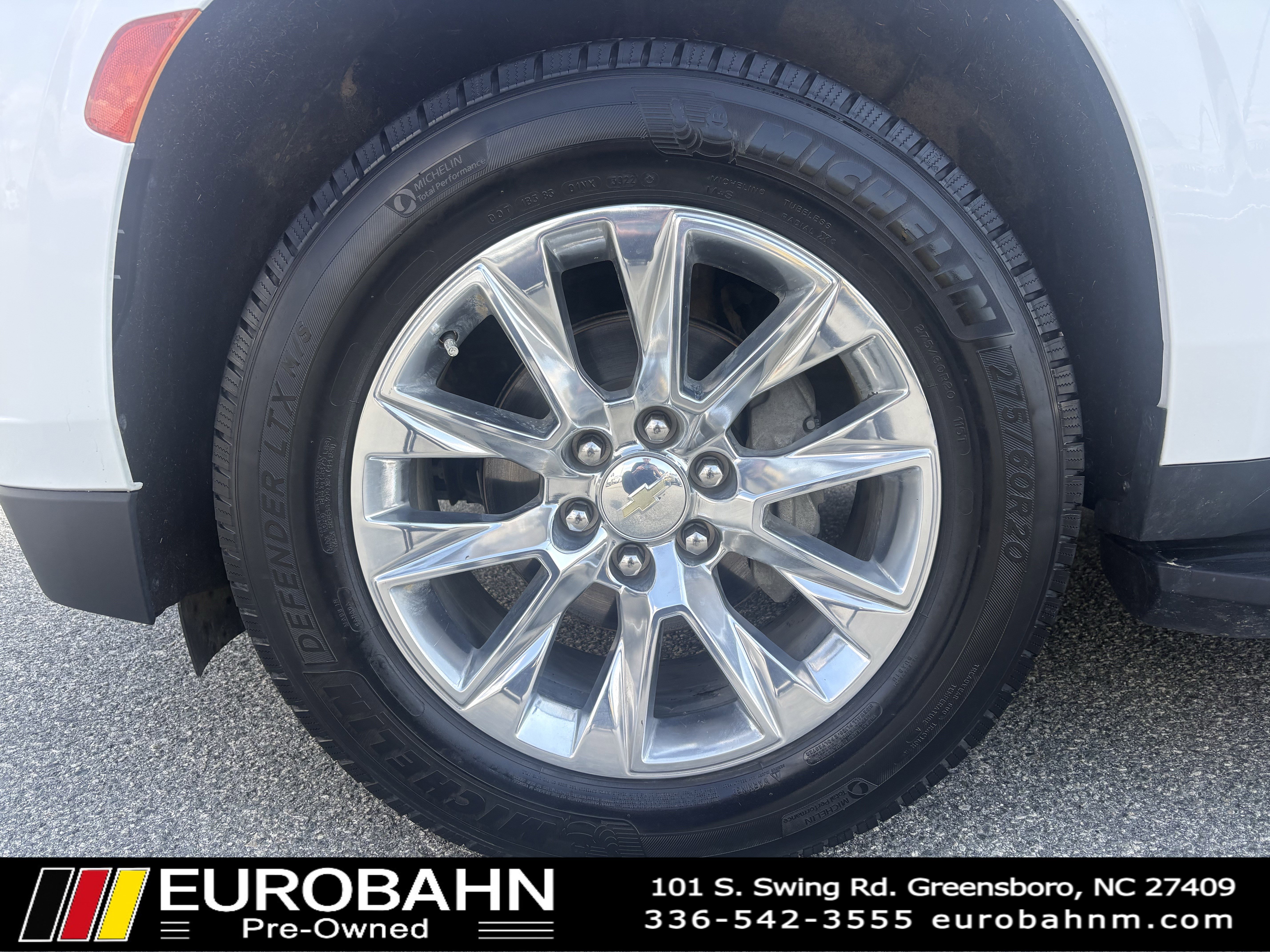 Used 2021 Chevrolet Tahoe Premier w/ Premium Package image 32