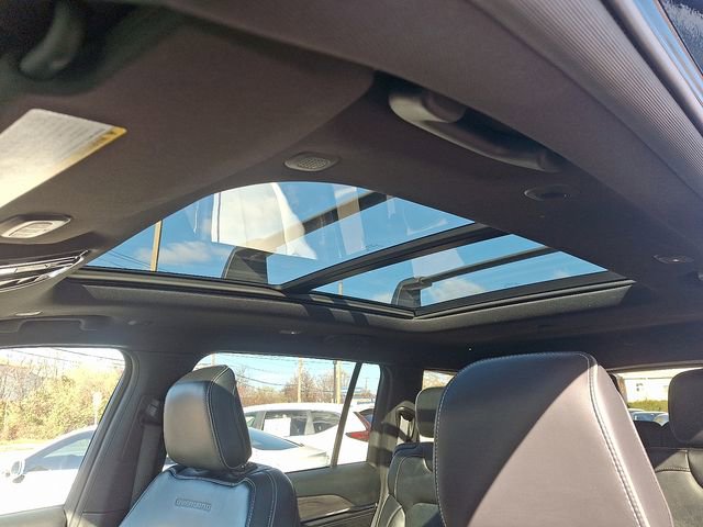 Used 2023 Jeep Grand Cherokee L Overland AWD/4WD image 16