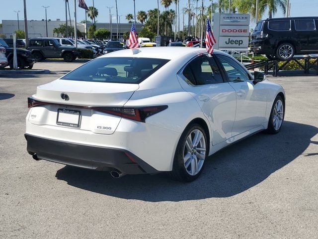Used 2023 Lexus IS 300 w/ Comfort Package RWD image 7