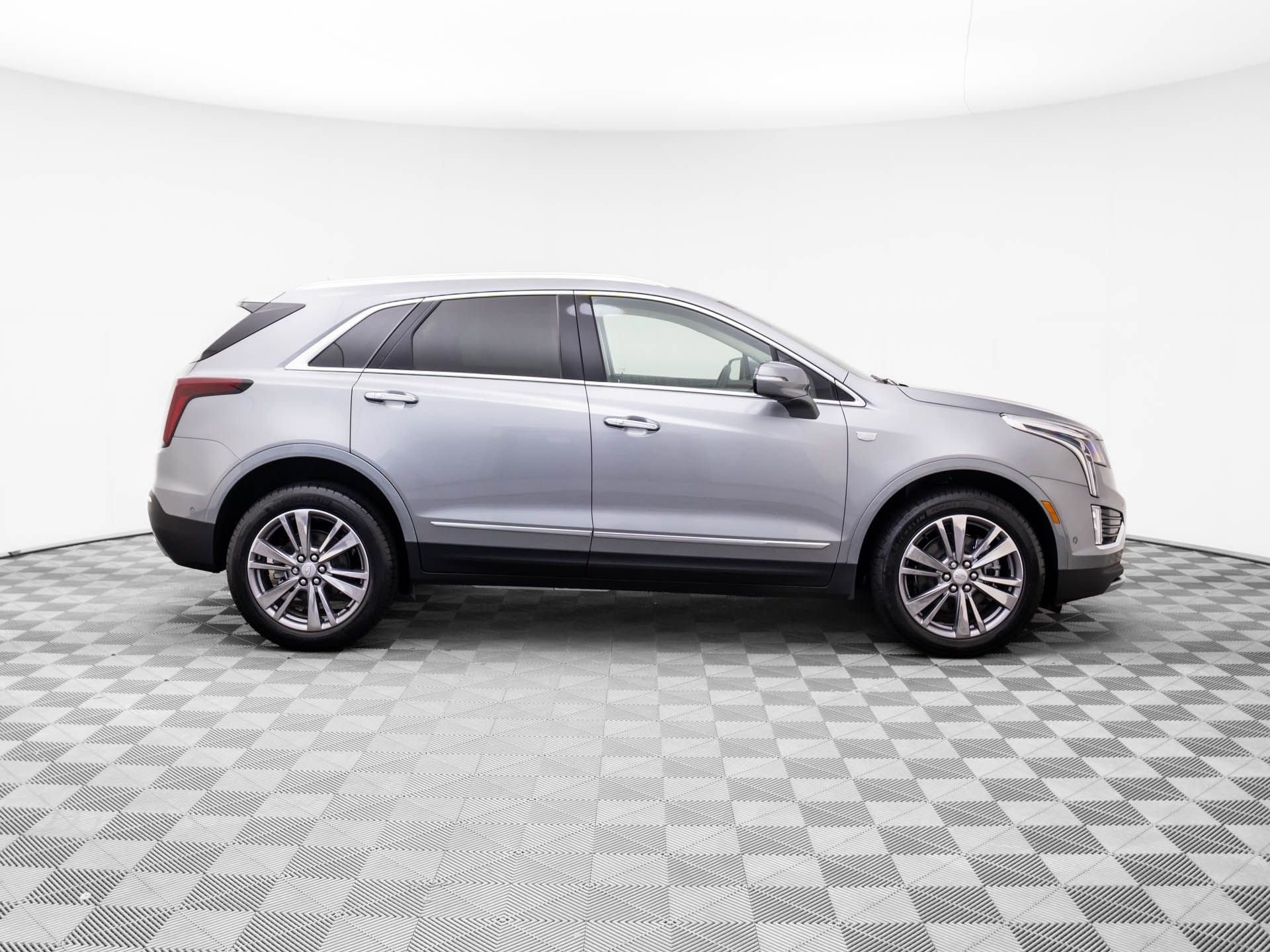 New 2026 Cadillac XT5 Premium Luxury w/ Driver Assist Package image 7