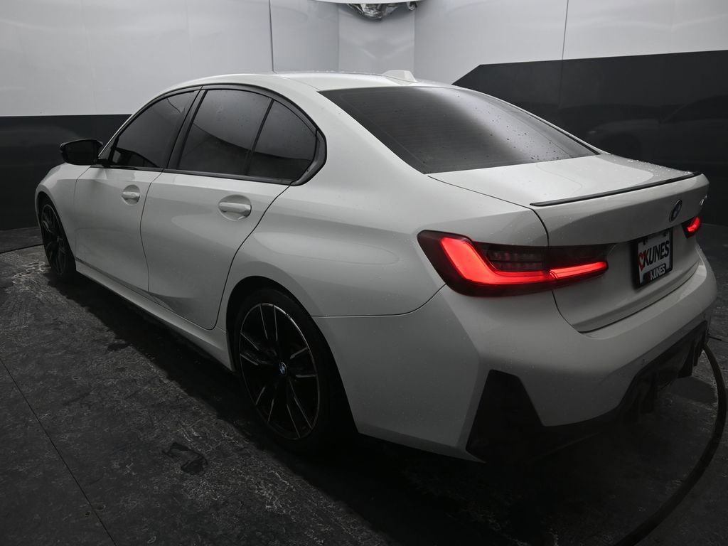 Used 2023 BMW M340i w/ Shadowloine Package image 29