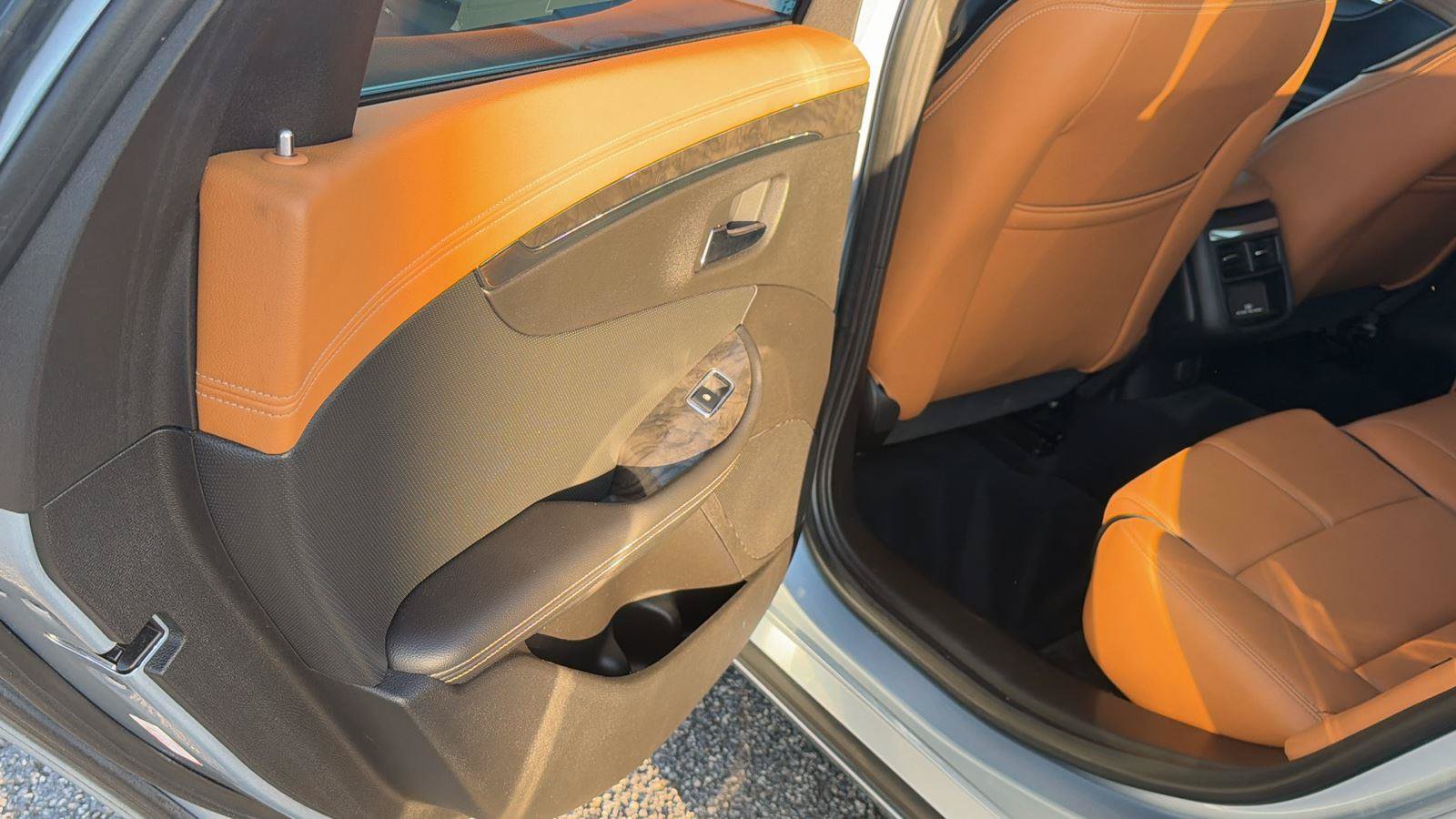 Used 2014 Chevrolet Impala LTZ FWD image 21