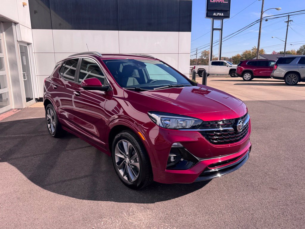Used 2023 Buick Encore GX Select w/ Sport Touring Package FWD image 5