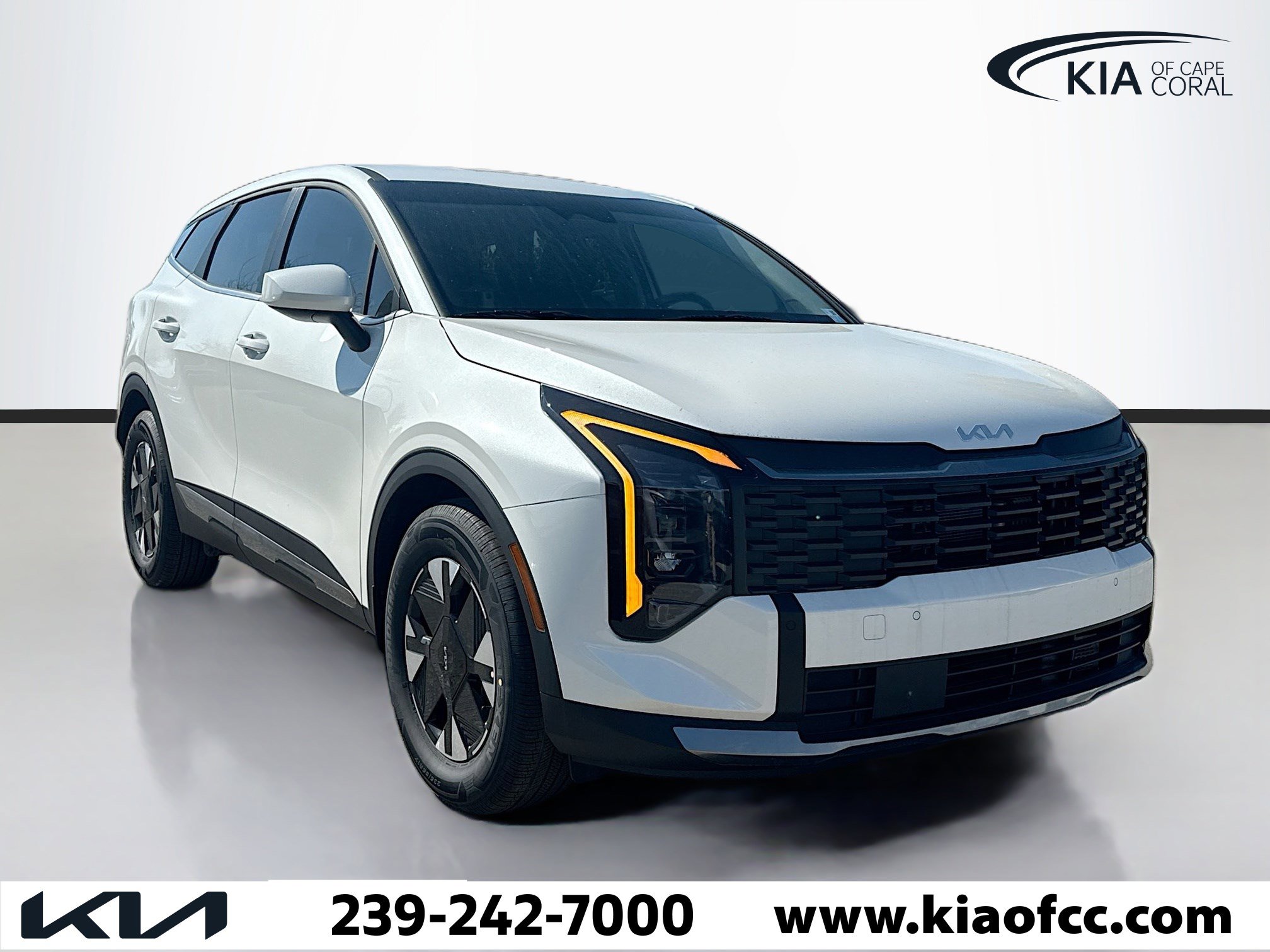 New 2026 Kia Sportage LX image 1