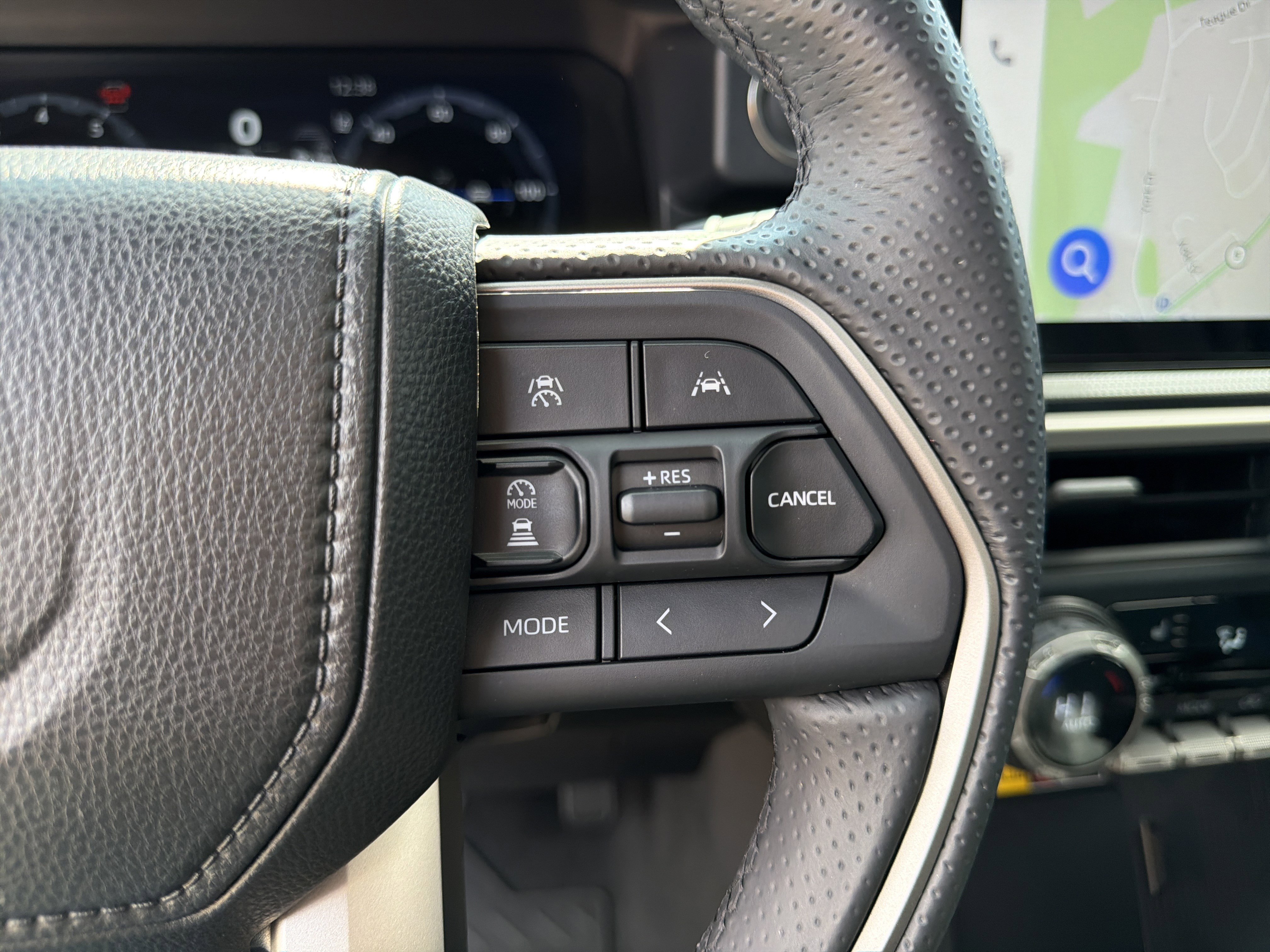 Used 2025 Toyota 4Runner Limited w/ Tow Technology Package image 25