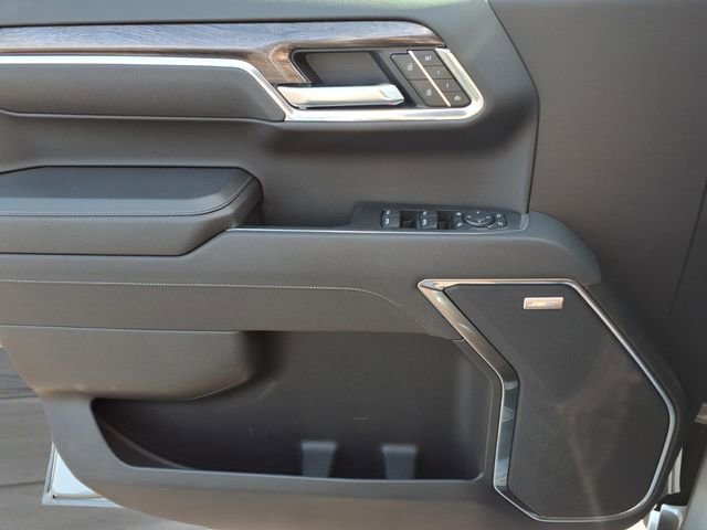 Used 2025 Chevrolet Silverado 1500 LTZ w/ LTZ Premium Package image 18