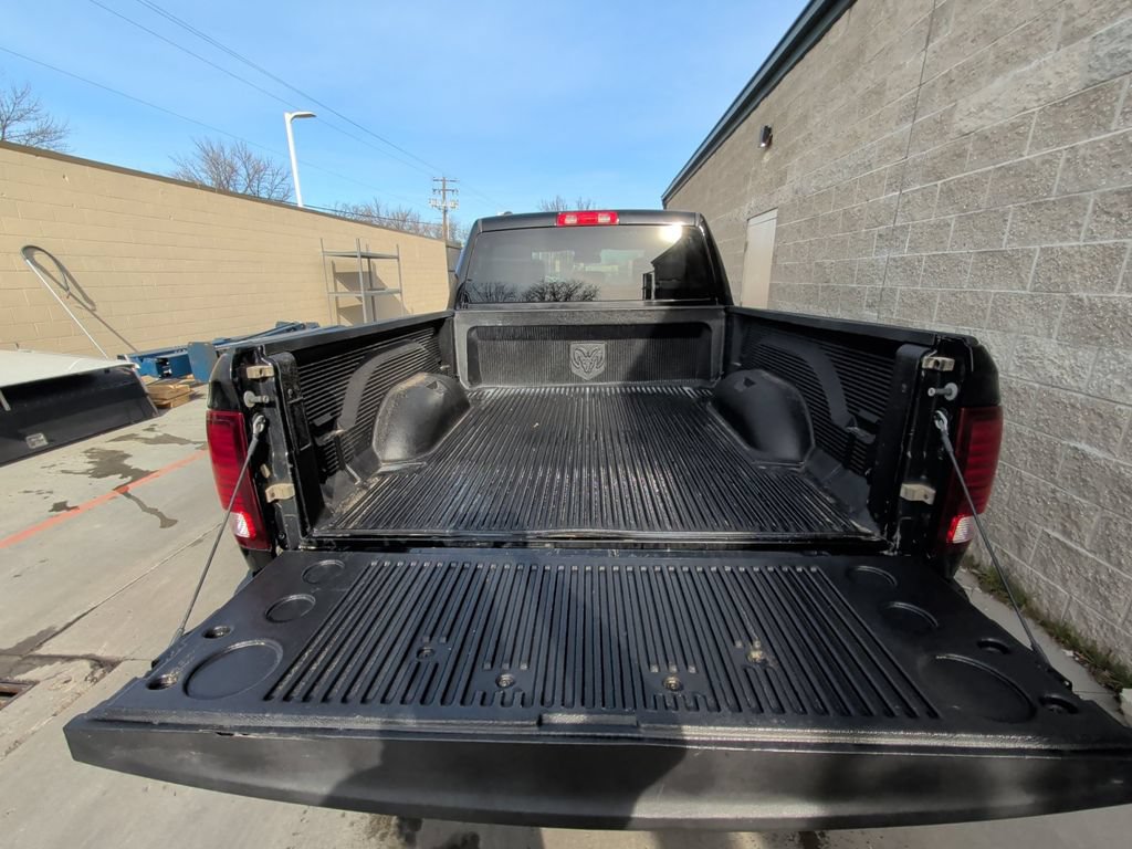 Used 2014 RAM 1500 Express w/ Black Ram 1500 Express Group AWD/4WD image 17