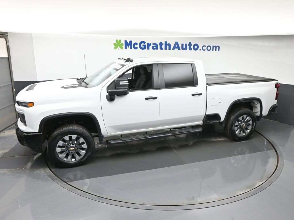 Used 2025 Chevrolet Silverado 2500 Custom w/ Custom Value Package image 17