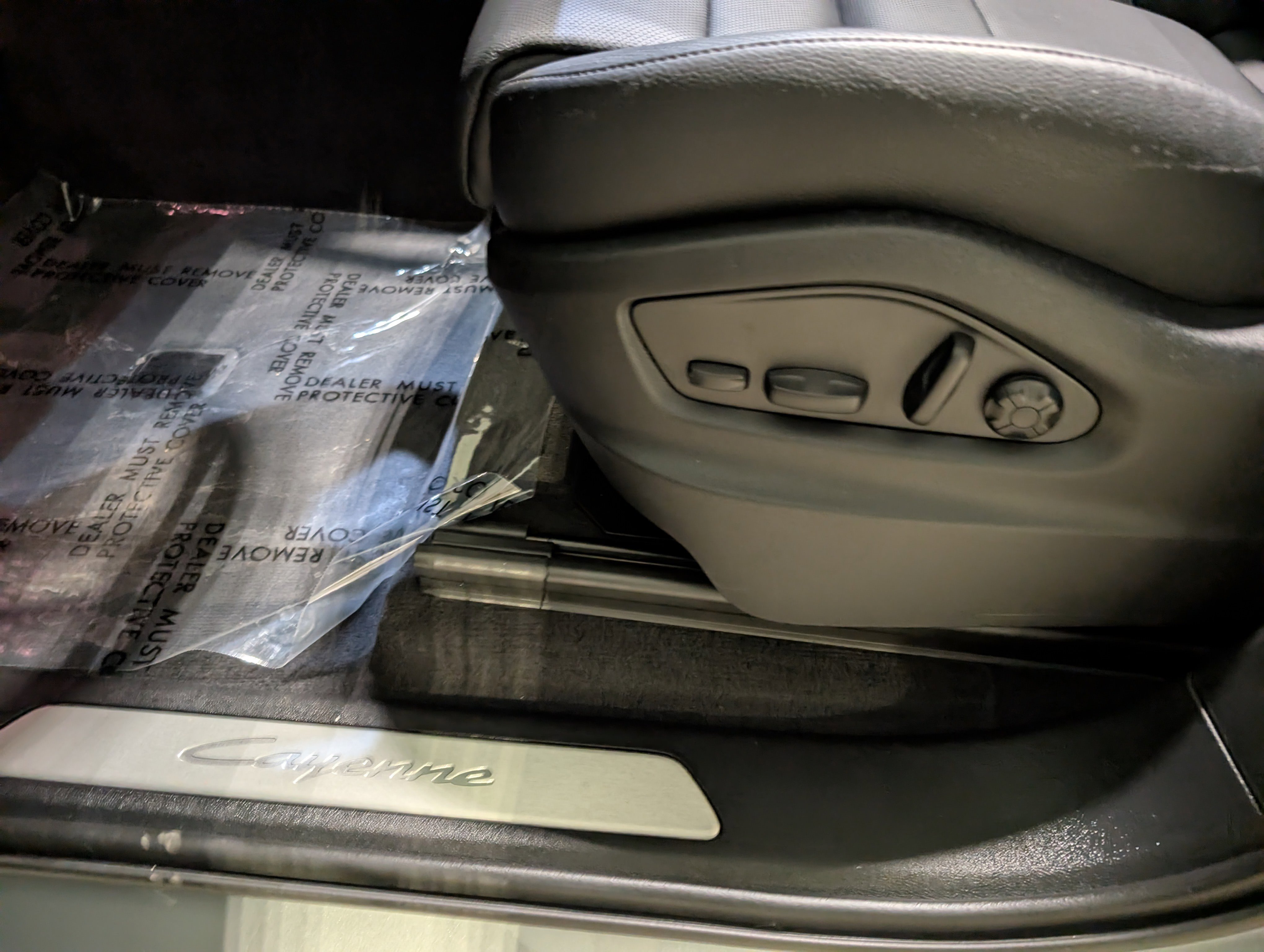 Certified 2025 Porsche Cayenne image 17