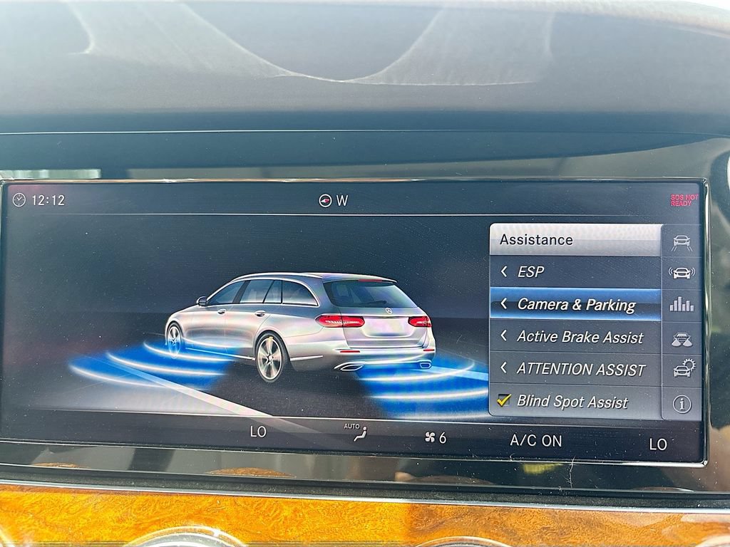 Used 2018 Mercedes-Benz E 400 4MATIC Wagon image 36