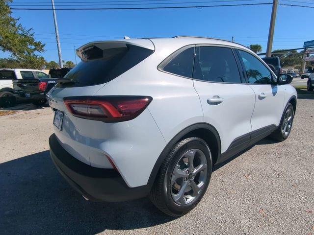 New 2026 Ford Escape ST-Line w/ Tech Pack #1 FWD image 18