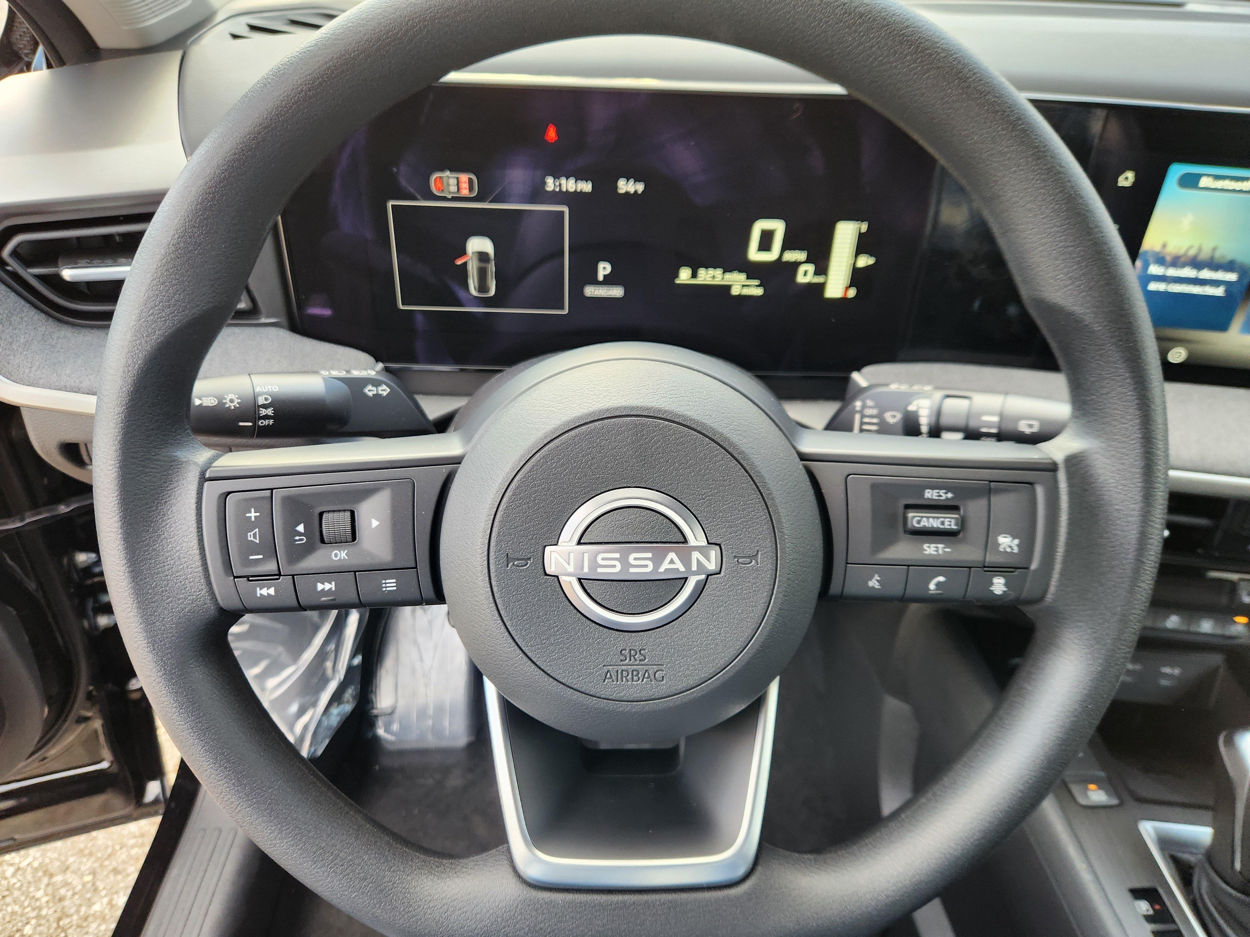 Used 2026 Nissan Kicks SV w/ Cold Weather Package AWD/4WD image 9