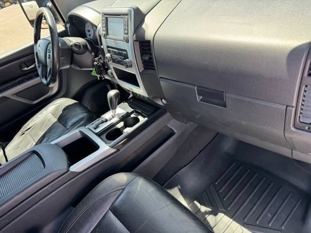Used 2015 Nissan Titan PRO-4X w/ Pro-4x Luxury Package AWD/4WD image 27