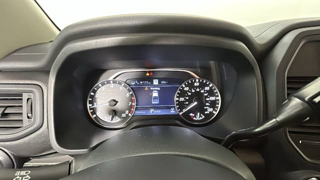 Used 2022 Nissan Titan SV w/ SV Convenience Package AWD/4WD image 18