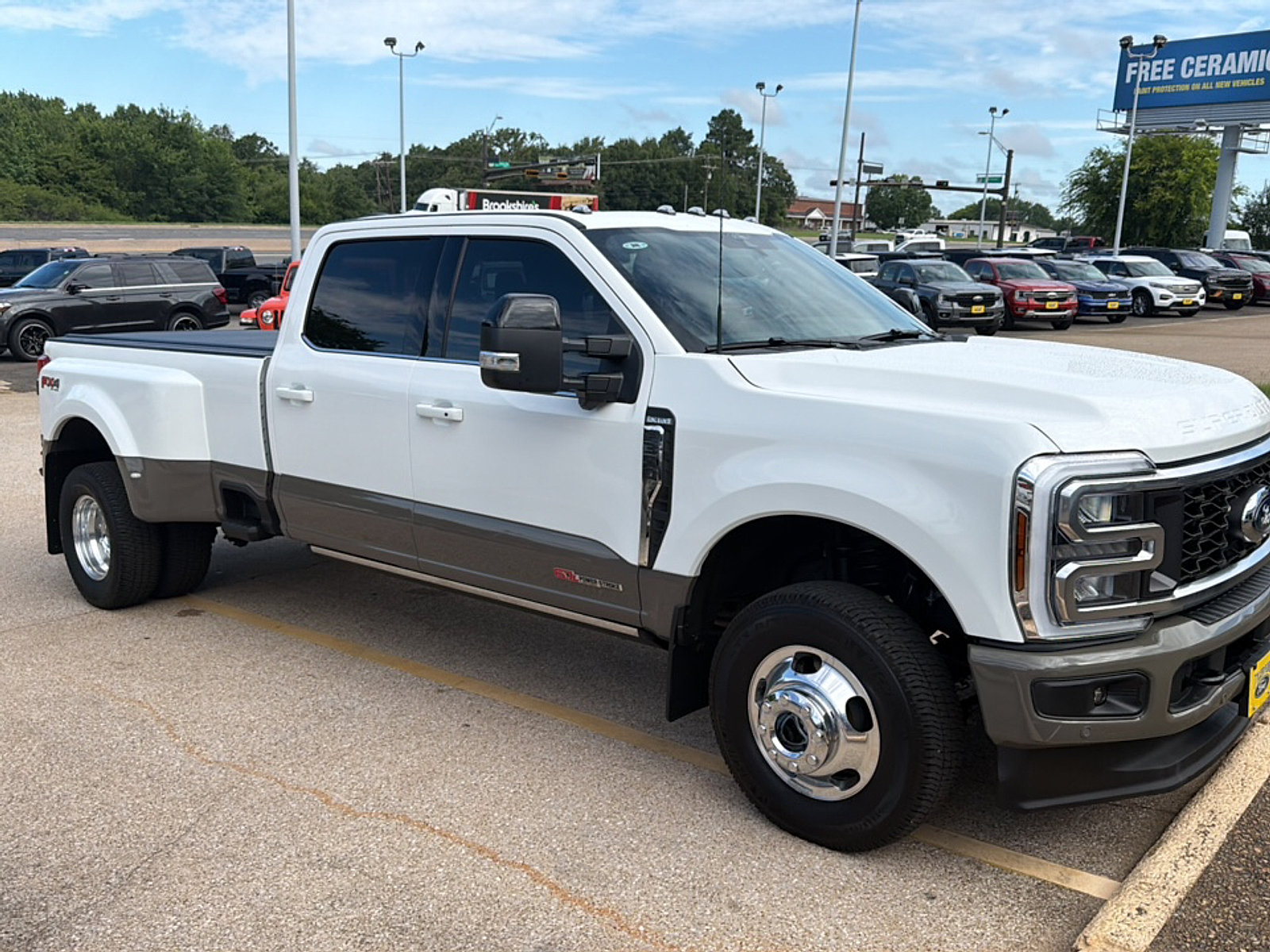 Used 2026 Ford F350 King Ranch AWD/4WD image 2