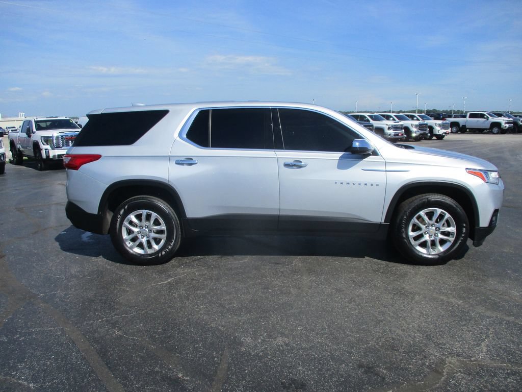 Certified 2020 Chevrolet Traverse LS w/ LPO, Floor Liner Package FWD image 5