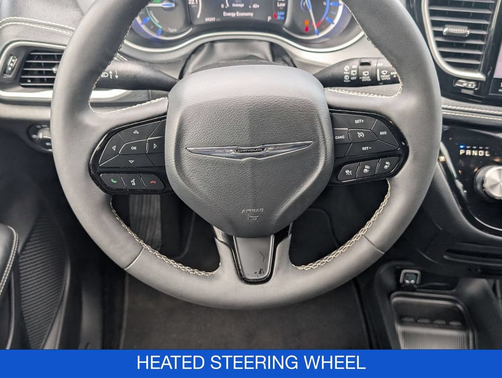 Used 2024 Chrysler Pacifica Limited FWD image 18