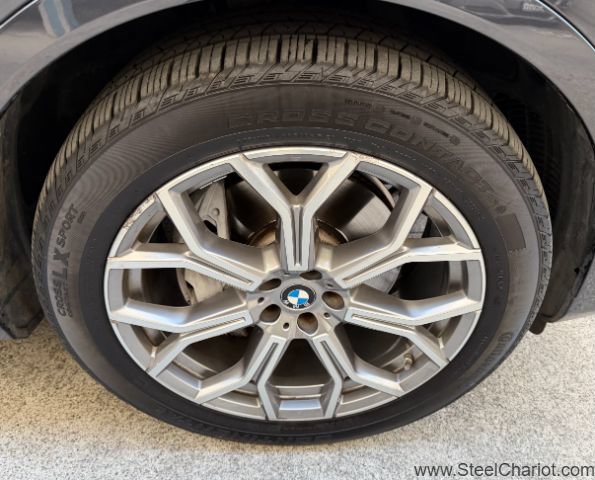 Used 2021 BMW X7 xDrive40i w/ Premium Package AWD/4WD image 38