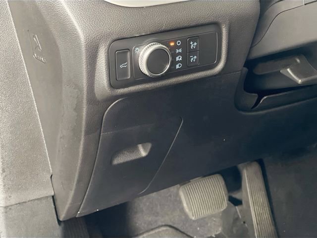 Used 2021 Ford Explorer XLT RWD image 11