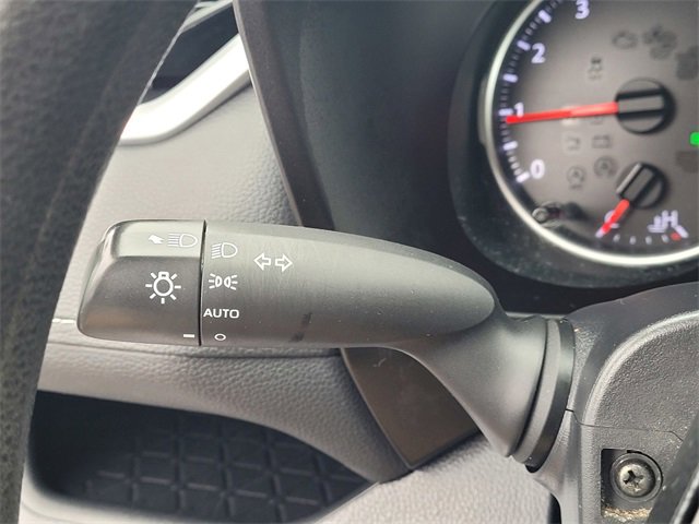 Used 2019 Toyota RAV4 LE image 15