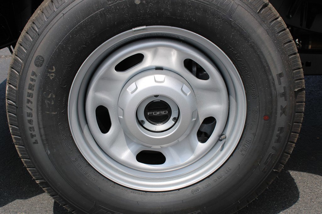 Used 2025 Ford F250 XL image 29