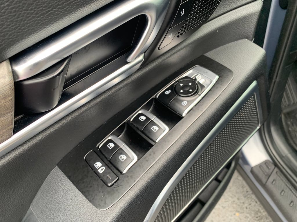 Used 2022 Kia Telluride SX w/ Nightfall Edition Package AWD/4WD image 18