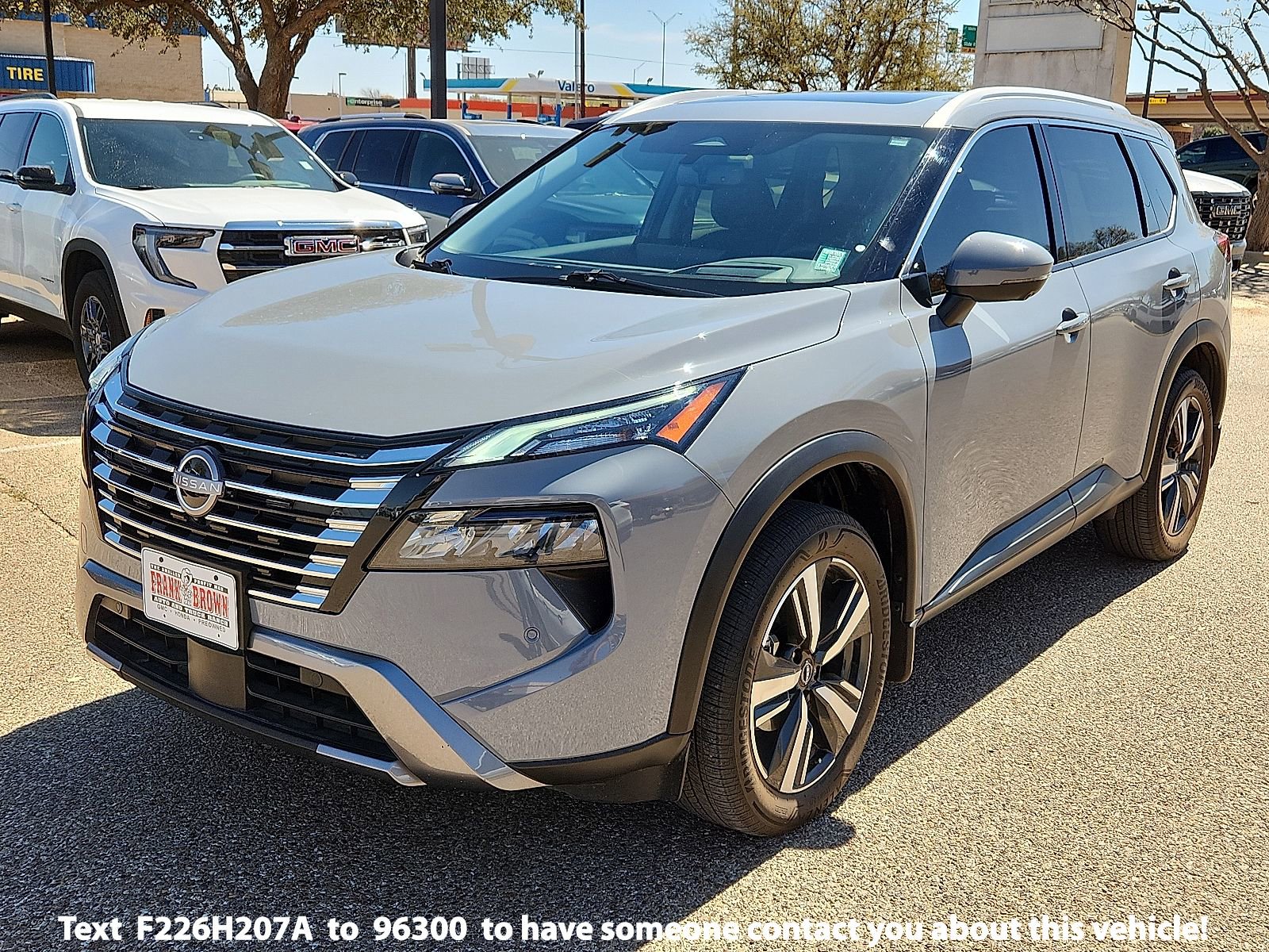 Used 2025 Nissan Rogue SL w/ SL Premium Package image 1