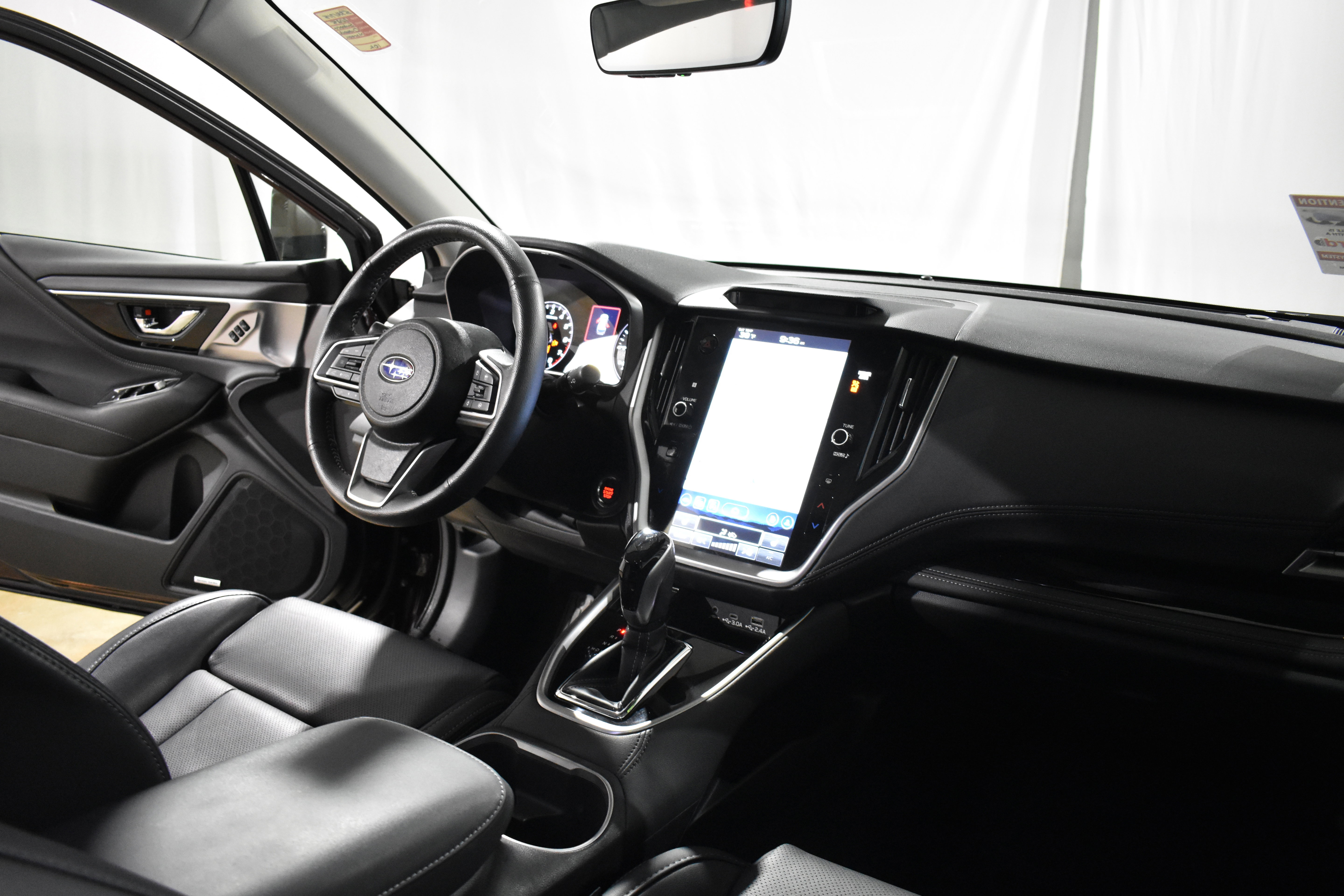 Used 2025 Subaru Outback Limited image 30