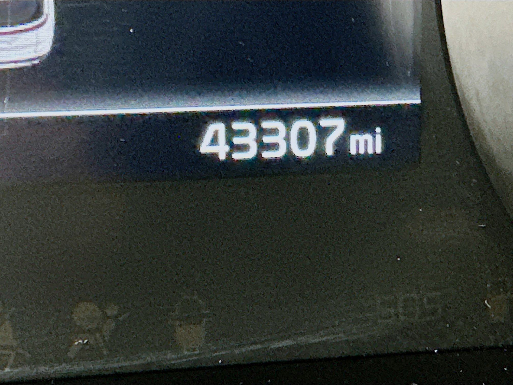 Used 2024 Kia Carnival LX image 19