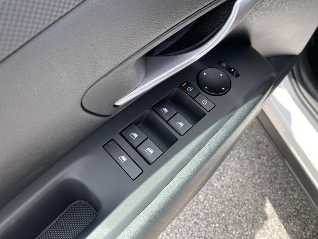 New 2026 Hyundai Santa Cruz SE FWD image 18