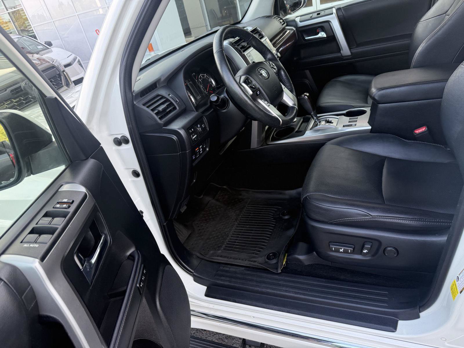 Used 2023 Toyota 4Runner Limited AWD/4WD image 10