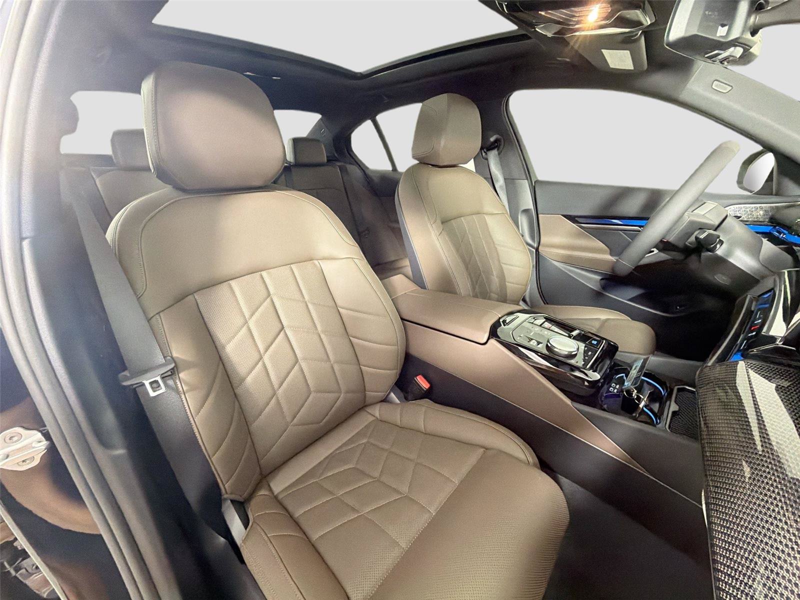 New 2026 BMW i5 AWD/4WD image 27
