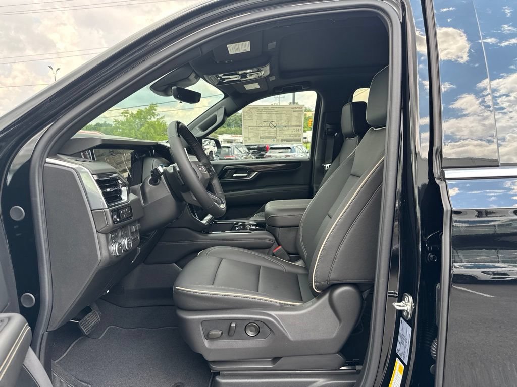 New 2026 GMC Yukon XL Elevation w/ Elevation Premium Package AWD/4WD image 15