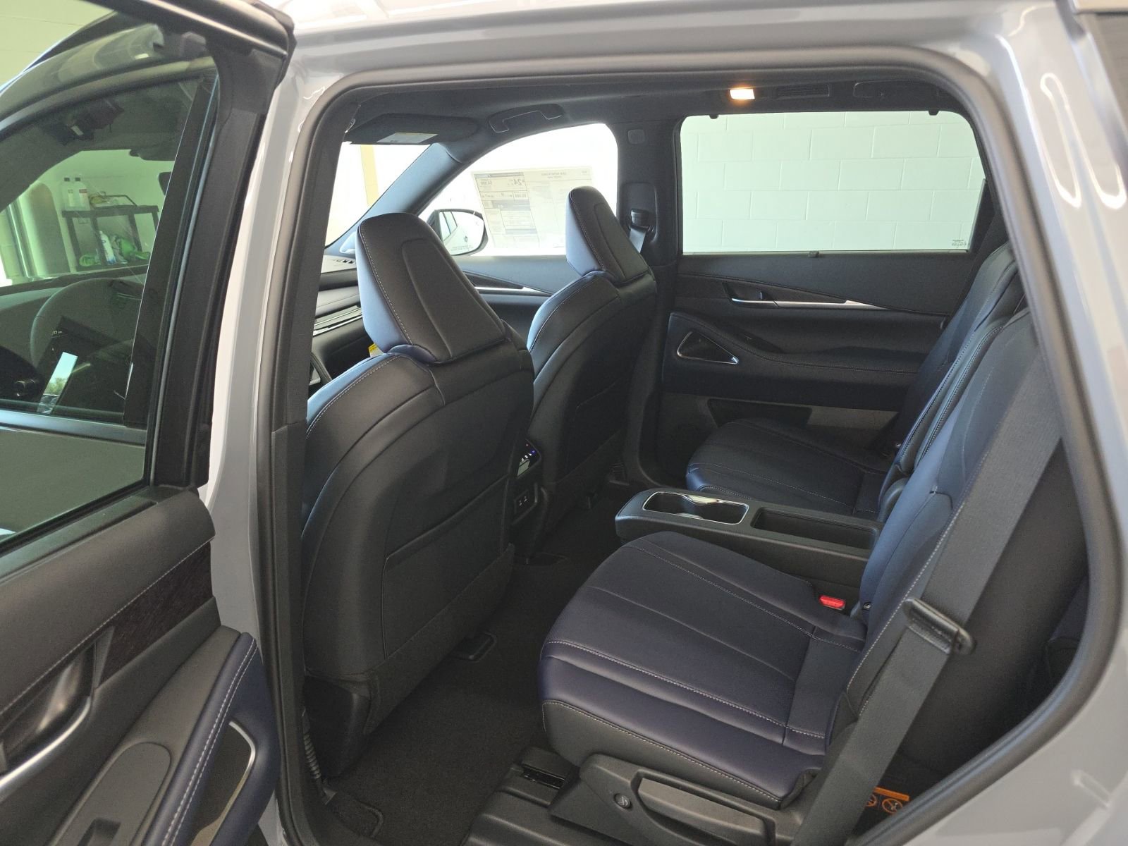 New 2026 INFINITI QX60 Sport w/ Dark Cargo Package AWD/4WD image 18