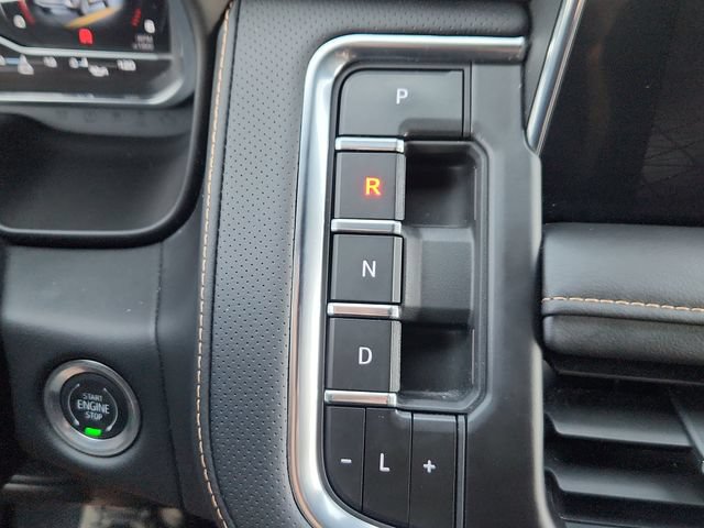 Used 2024 GMC Yukon XL AT4 w/ Technology Package AWD/4WD image 45
