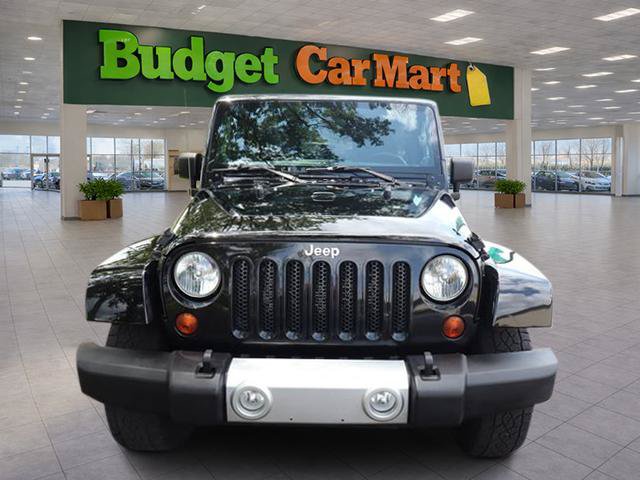 Used 2012 Jeep Wrangler Unlimited Sahara w/ Dual Top Group AWD/4WD image 2