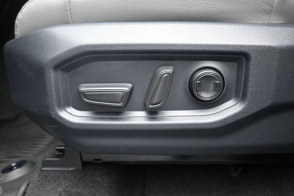 New 2026 Toyota Tundra Limited AWD/4WD image 10