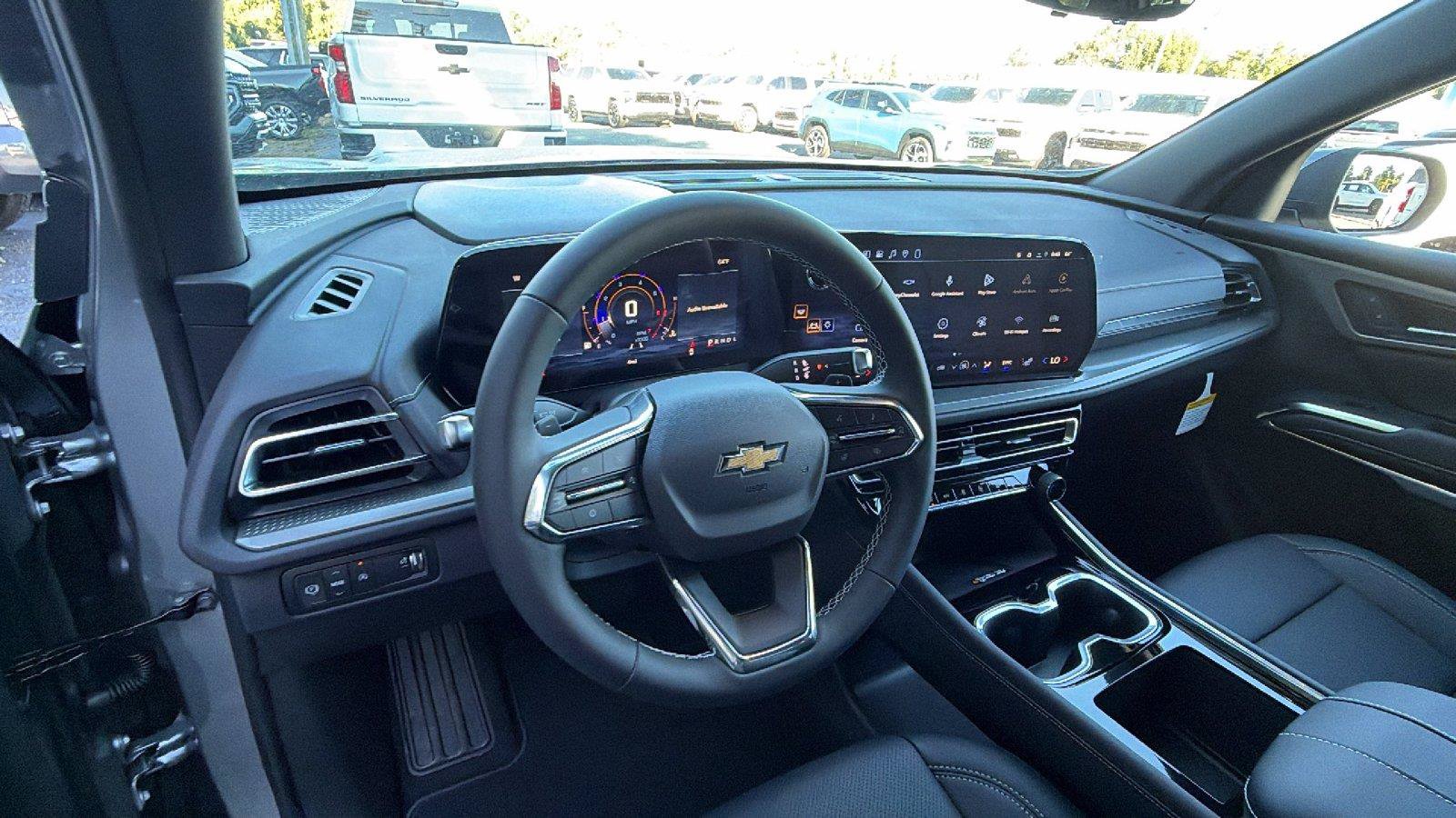 New 2027 Chevrolet Traverse LT w/ Driver Confidence Package FWD image 22