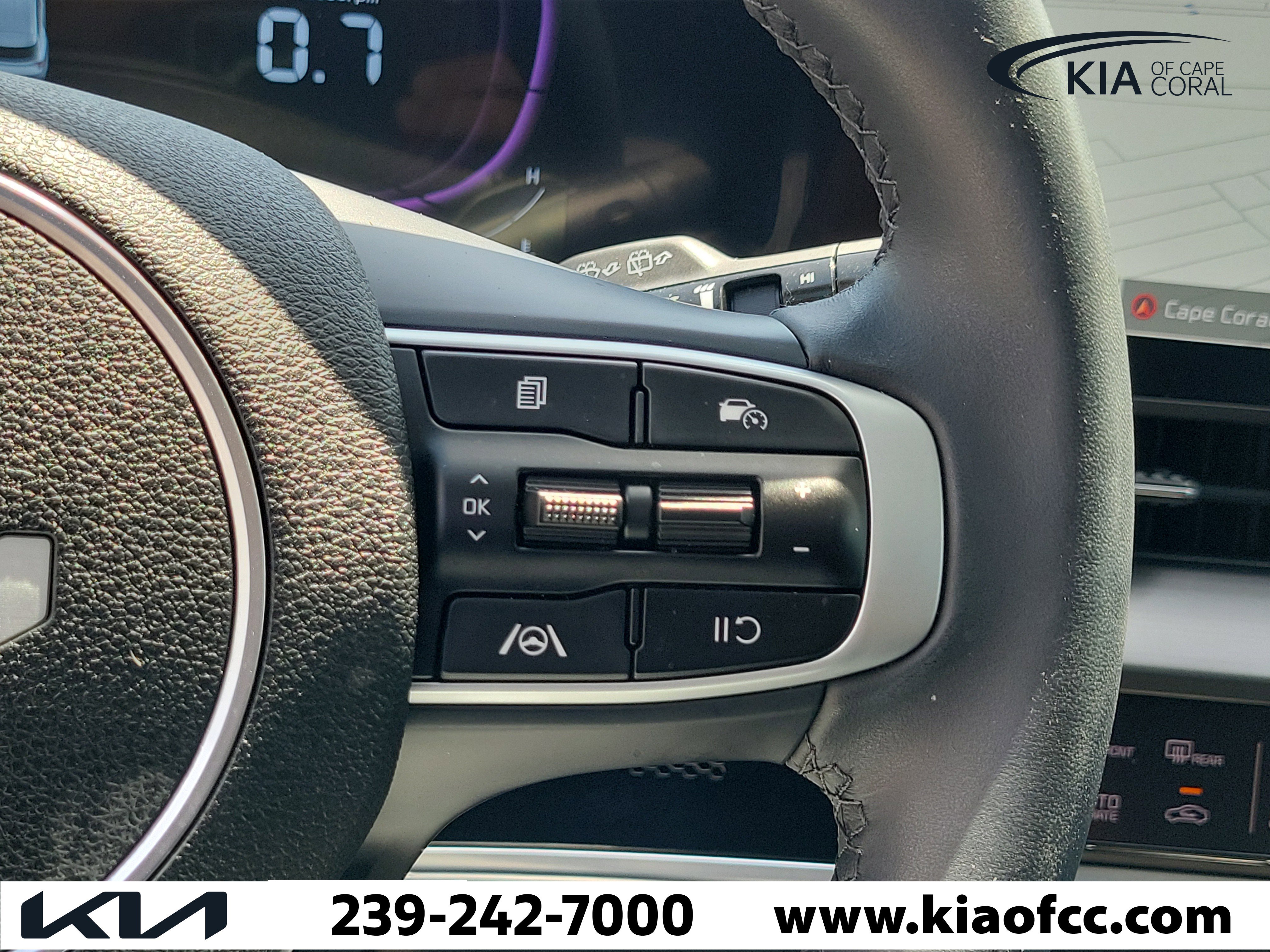 Certified 2025 Kia Sportage EX w/ Premium Package image 25